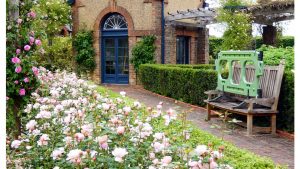 Rose Garden seat by Lynda Bullock